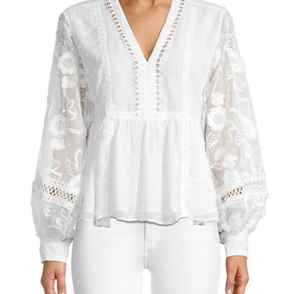 Gorgeous ALLISON New York Floral Embroidered Blouse in Blush Size Medium - Picture 2 of 12